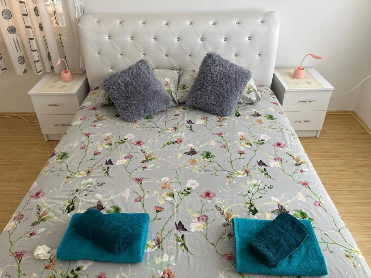 Veliko Gradište Apartamani Evelin מראה חיצוני תמונה