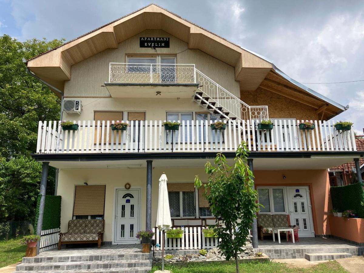 Veliko Gradište Apartamani Evelin מראה חיצוני תמונה